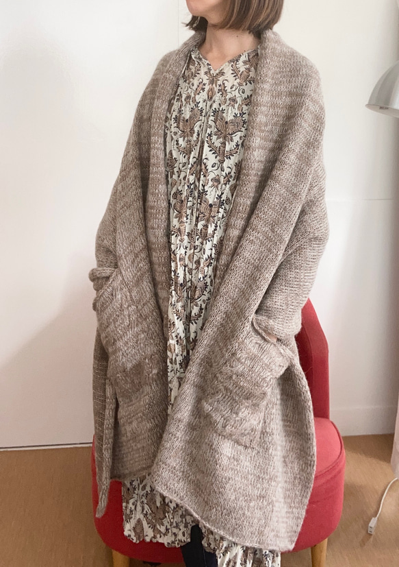 手編み機による Lora Baby Alpaca Extra Shawl 5枚目の画像