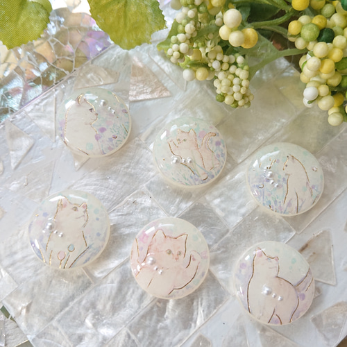 猫のボタン☆6個 p32 ネコ/お花畑/花/フラワー/ボタン/カボション/動物