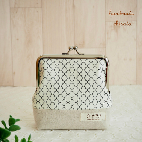 新作！在庫有・小さなモロッカン柄が可愛い がま口ポーチ ＊ コスメ  