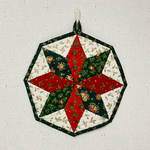 パッチワークキルトのクリスマスタペストリー(大・緑) その他