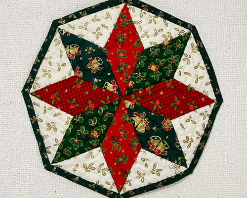 クリスマス　パッチワークキルト　タペストリー パッチワークキルトのクリスマスタペストリー(大・緑) その他