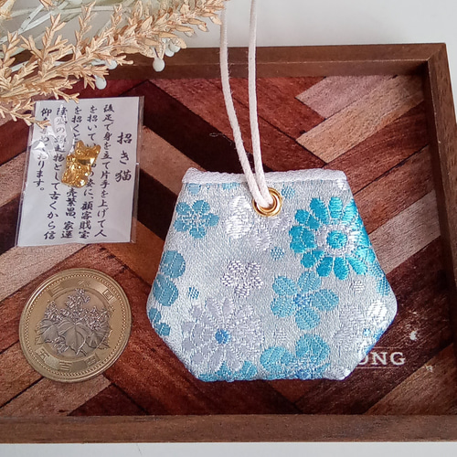 お守り袋 金欄 梅菊重ね(水色) セット売りもあります その他ケース 心