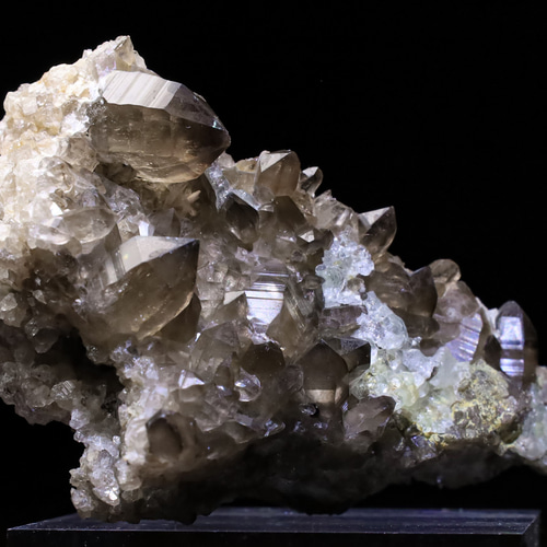 強蛍光美 ☆稀な共生石☆彡 81g ハイアライトオパール スモーキー