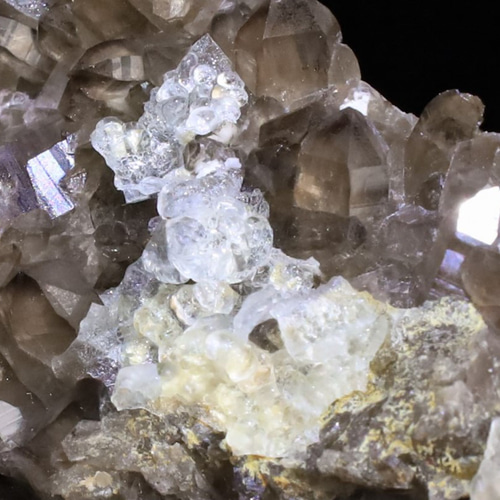 強蛍光美 ☆稀な共生石☆彡 81g ハイアライトオパール スモーキー