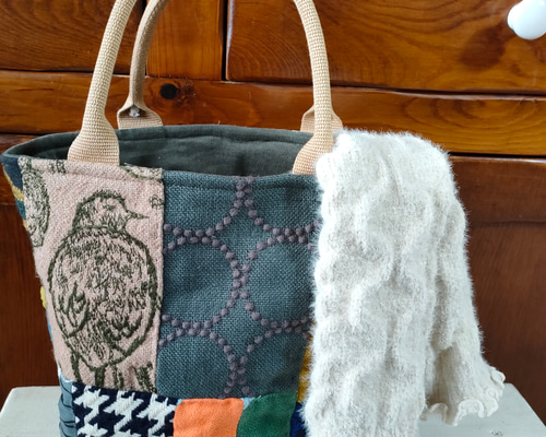 ミナペルホネンハギレのパッチワーク冬物バケツトートbag