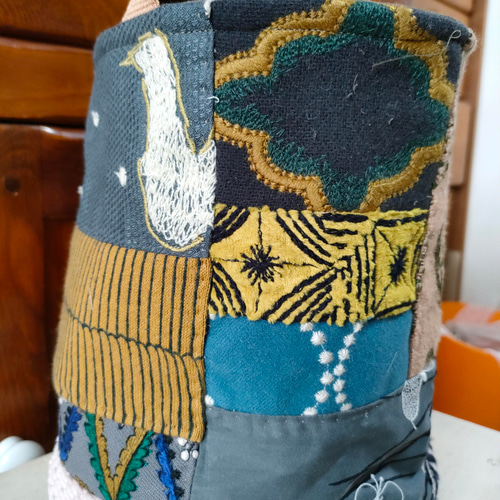 ミナペルホネンハギレのパッチワーク冬物バケツトートbag