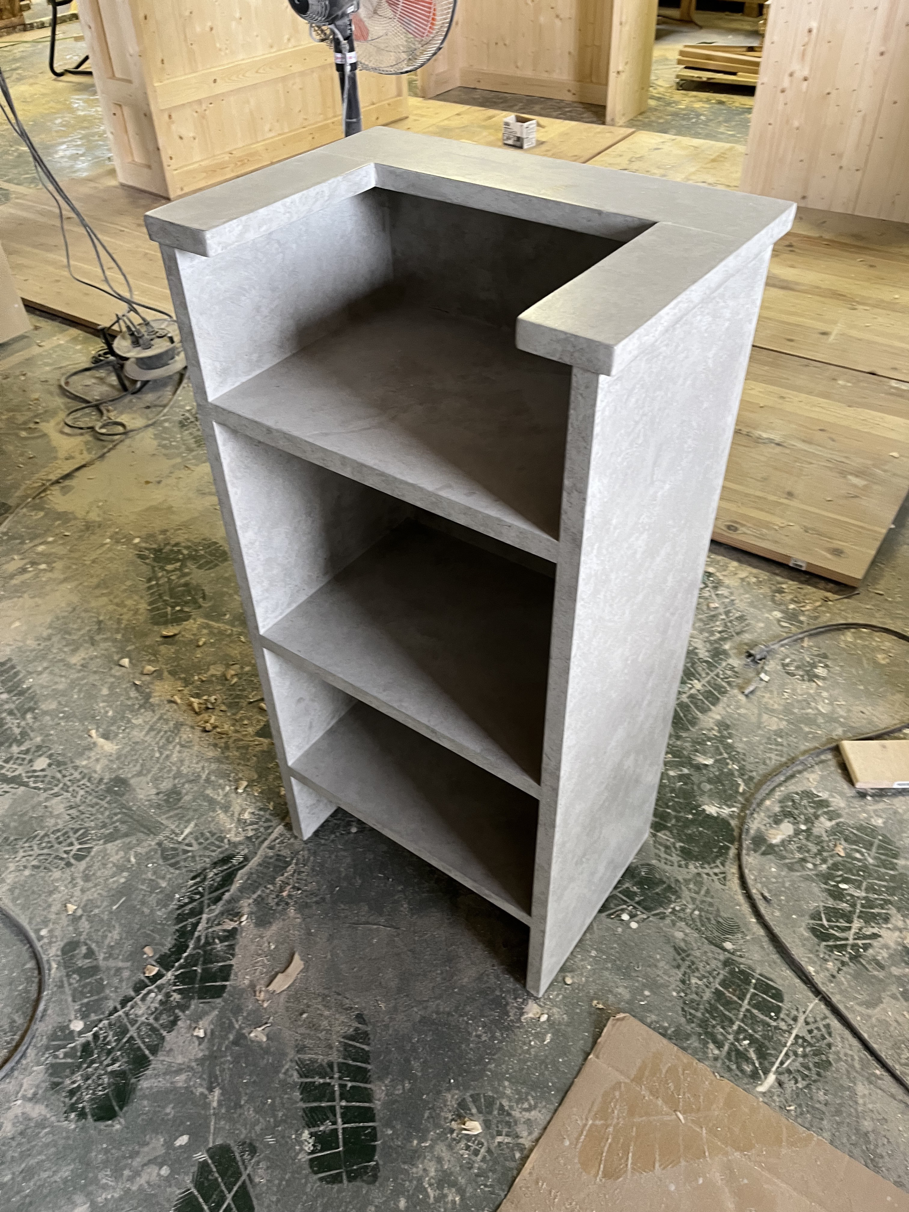 石っぽいカウンター　レジカウンター