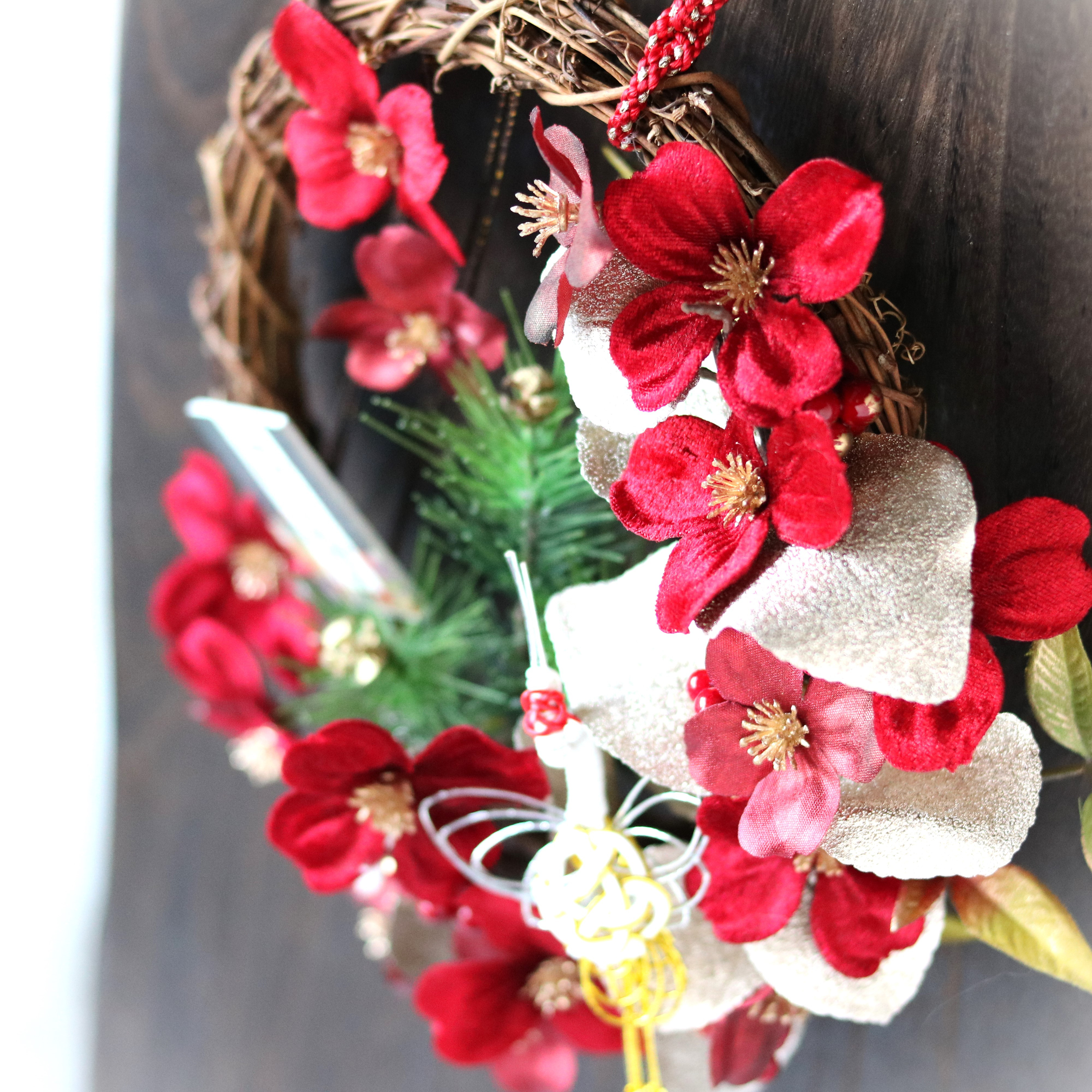 新作　和モダン　お正月飾り　ハナミズキと鶴　《オーナーとスタッフデザイン》