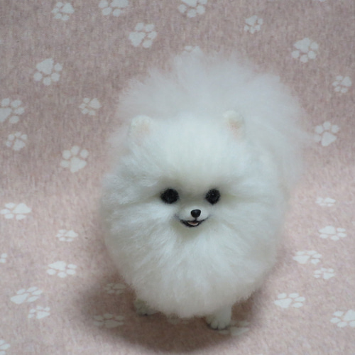 高級ブランド 白 ポメラニアン 犬 羊毛フェルト ホワイト 羊毛フェルト 置物 羊毛フェルト