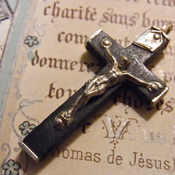 フランス ヴィンテージ デッドストック メタル クロス 3種 キリスト 十字架 チャーム② 4枚目の画像