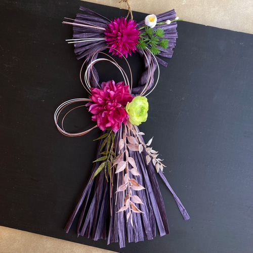 数量限定【お正月】ダリアとマムのタッセル型しめ縄リース わふさ