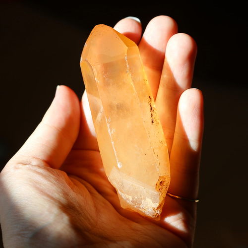タンジェリンクォーツ 蜜柑水晶 天然石 水晶 鉱物 一点物 健康