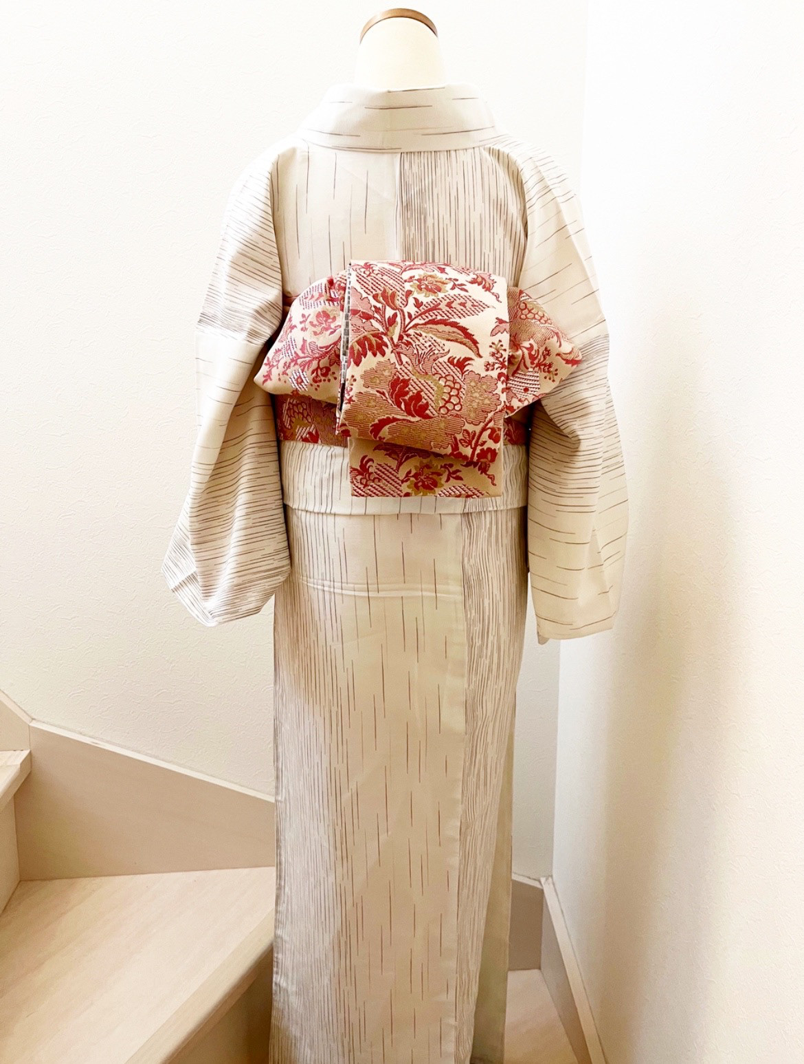 白地振袖 薔薇と牡丹 仕立て3枚 抜け