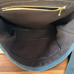 黒の本革フラップと青帆布のメッセンジャーバッグ 12枚目の画像
