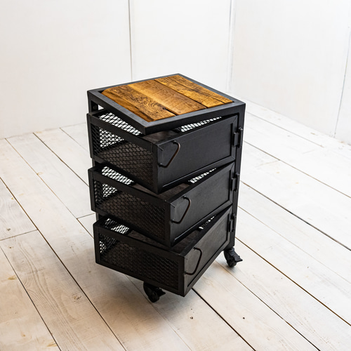 オーク古材とアイアンキャビネット QUBE アイアン家具