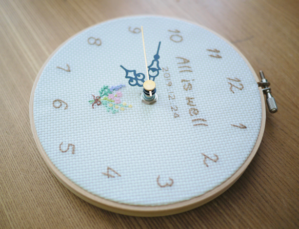 フラワーブーケ　刺繍時計　　オーダーメイド 9枚目の画像
