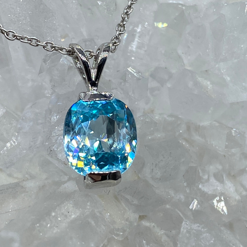大粒°˖☆◝(⁰▿⁰)◜☆˖°天然ブルージルコン（3.25ct ）のネックレス 