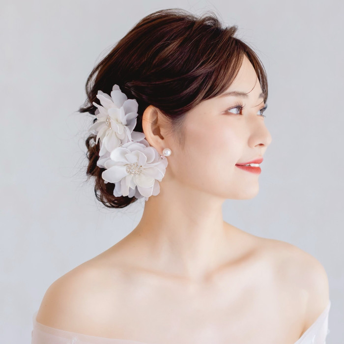 MA182  白花ヘッドドレス ファブリックフラワー　和装ヘッドドレス　お花ヘッドパー 結婚式 花嫁