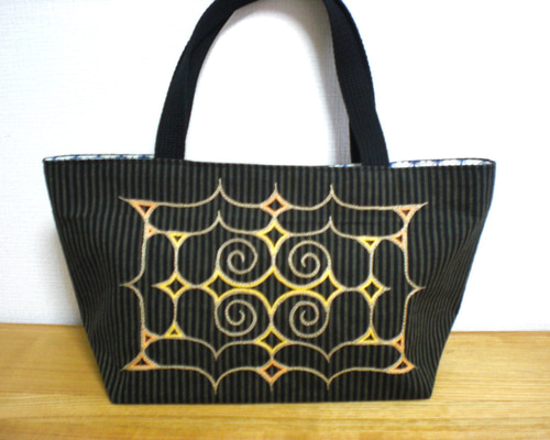 アイヌ文様刺繍】トートバッグ・小型 黒縞 トートバッグ michiko-mama