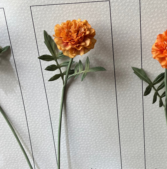 布の花　小さいマリーゴールド　オレンジ　2 枯れない手作りのお花 6枚目の画像