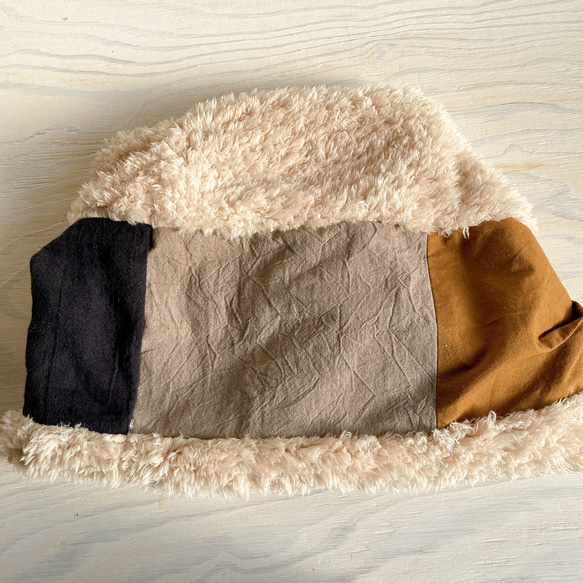 扭紋混合圍巾（刺繡/棕色） 第3張的照片