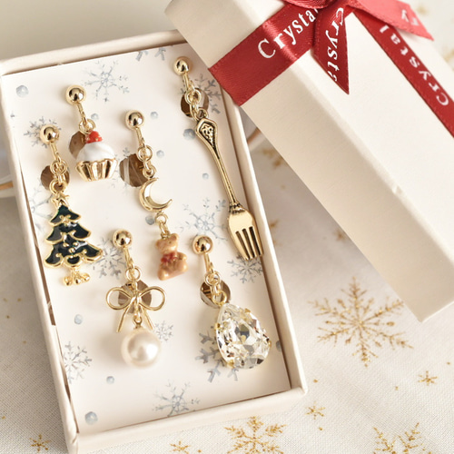 クリスマスコフレ☆6種類のチャーム☆ピアスorイヤリング ピアス