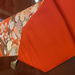 2380華やかなオレンジ！袋帯リメイク　タッセル付き正絹テーブルランナー　お正月 5枚目の画像