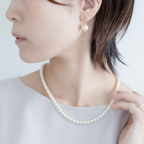 ジャパンヴィンテージガラスパールのネックレスとピアス/イヤリングの 