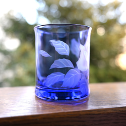 「バラ」薄紫　ロックグラス　サンドブラスト 6枚目の画像