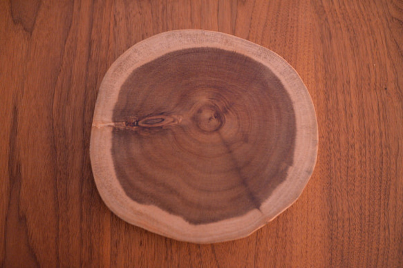 モンキーポッド一枚板輪切り ミニ まな板・カッティングボード