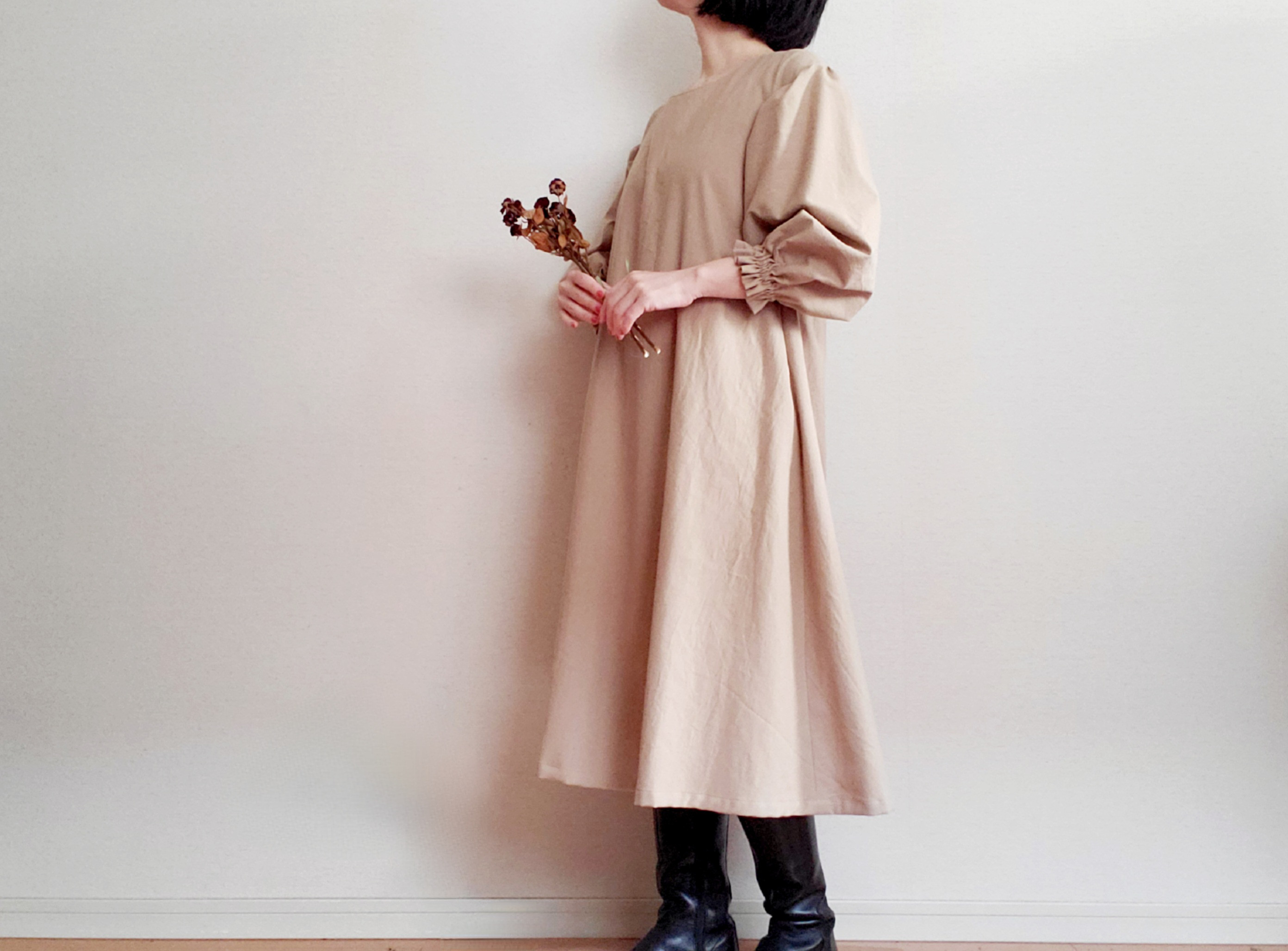 【最後の一着】ふんわり柔らかい❤️すずらんのようなお袖がかわいい　ナチュラルカラーのワンピース　ポケットつき