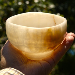 石の器　抹茶茶碗　『小春日和』　オニックスを使った希少な石の器　石の彫刻家による手作りの作品 1枚目の画像