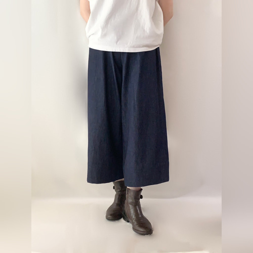 国産岡山産コットンデニム　ストレートパンツ　服作り40年の田舎町仕立屋 ノンストレス 軽やかな岡山デニム生地 8分丈ワイドパンツ