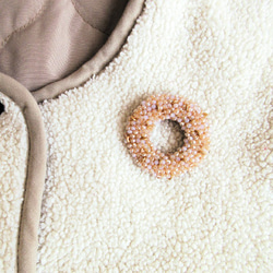 sold/カットガラスのドーナツ形ビーズ刺繍ブローチ（K1171) 6枚目の画像
