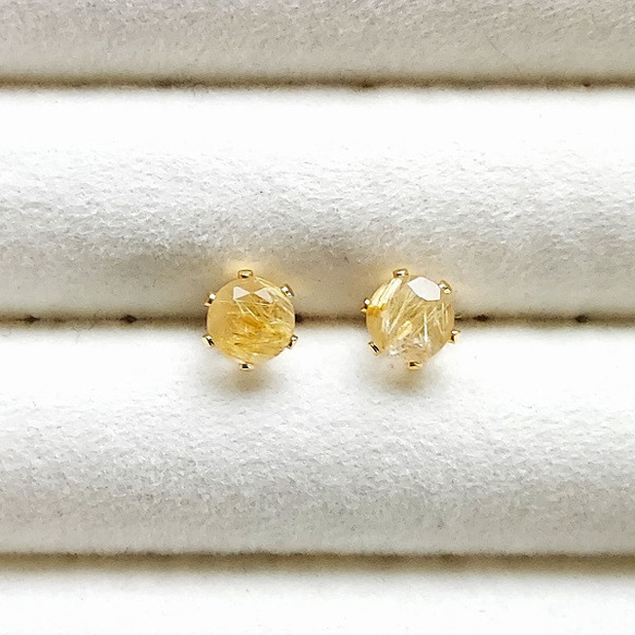 【再入荷】５ｍｍ 宝石質✨ルチルクォ―ツ✨ ファセットカットピアス【金属アレルギー対応】AP-＃340 2枚目の画像