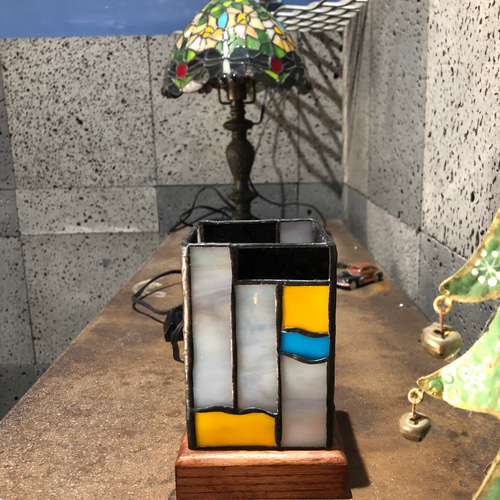 ステンドグラスランプ スクエア small スタンドライト・テーブルランプ