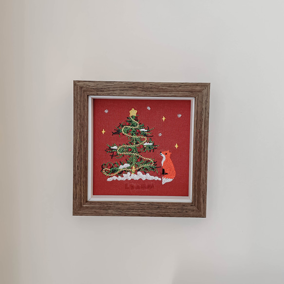 [クリスマス] 3種類の刺繍絵画 | 無垢材フレーム | パッケージ付き 9枚目の画像