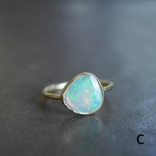 神秘的◇エチオピア産プレシャスオパールのリング◇Gold 指輪・リング