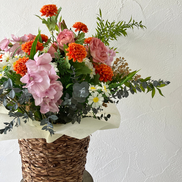 花が苦手でも喜んでもらえる！お祝いアレンジメント〈マリーゴールド〉開店祝い 結婚祝い 還暦祝い 秋 秋アレンジ 結婚祝い 還暦祝い