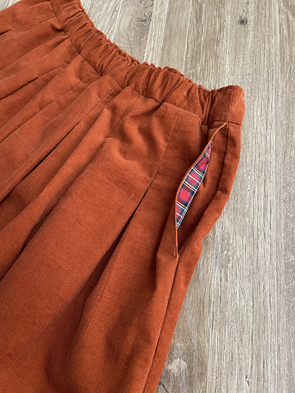 秋冬　コーデュロイスカート　ポケット付 7枚目の画像
