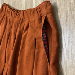 秋冬　コーデュロイスカート　ポケット付 6枚目の画像
