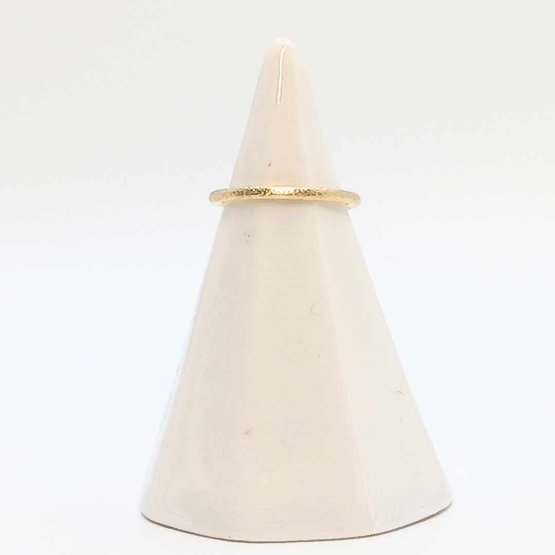 【1.2㎜】 K10  ( 10金 イエローゴールド )  華奢 マットゴールド 槌目 ピンキーリング