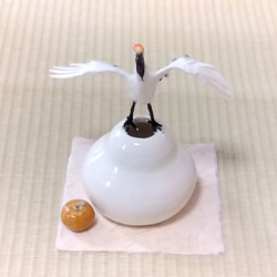 土佐與紙 x Hiyokogama [元旦限定 ] 小鳥鏡麻糬套裝「丹頂鶴」（陶瓷花瓶 ） 第2張的照片