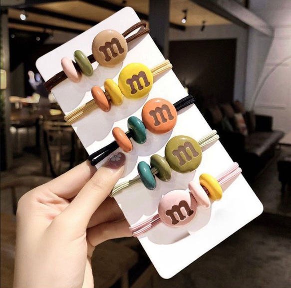mチョコレート 5色　選べる 英語デザイン ヘアゴム キラキラ ヘアアレンジ 韓国 1枚目の画像