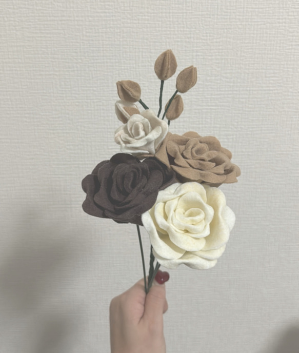 フェルトフラワー(バラのミニブーケ) アートフラワー ハンドメイド