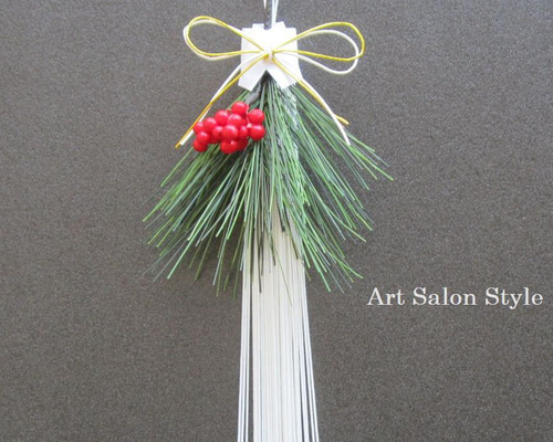 お正月飾り 「明の春」白水引に松と南天 しめ縄・しめ飾り Art Salon