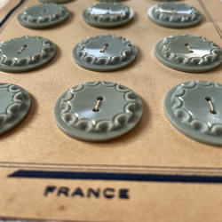 【フランス vintage 1930’s ボタン】 ☆ エッグシェルブルー ☆フランス製ヴィンテージボタン 2枚目の画像