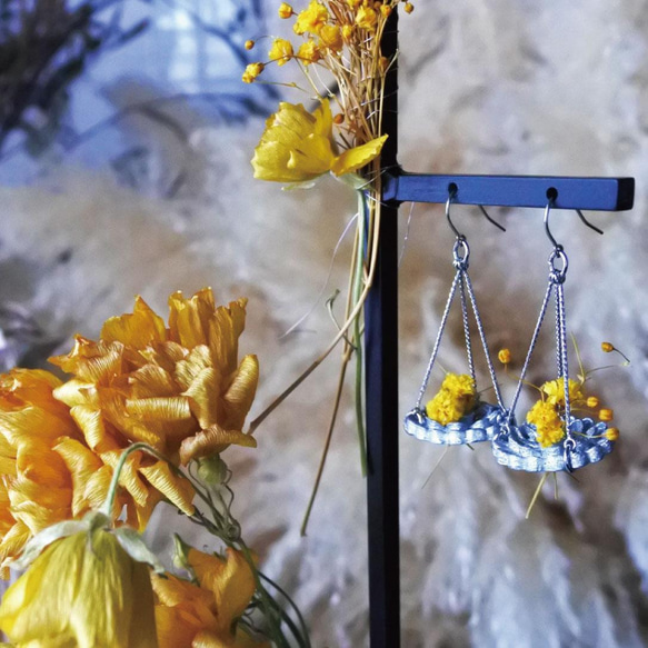 錫製　koichiro’s花留め -イヤリング- 4枚目の画像