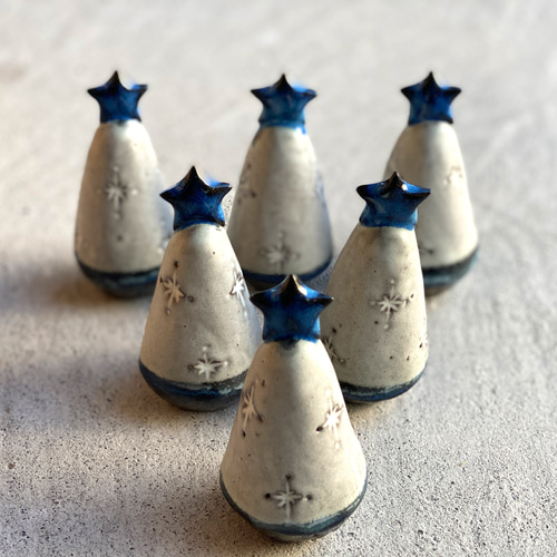 陶器のクリスマスツリー(青) クリスマスツリー 陶房La Cachette