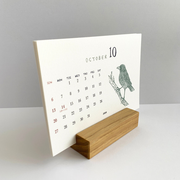 2024鳥類カレンダー　卓上タイプ　木製台座付き（日曜始まりと月曜始まり選べます♪） 4枚目の画像